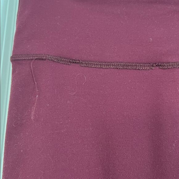 Define PowerHold® High-Waisted Legging 7/8 in Merlot Size Large - Picture 5 of 6